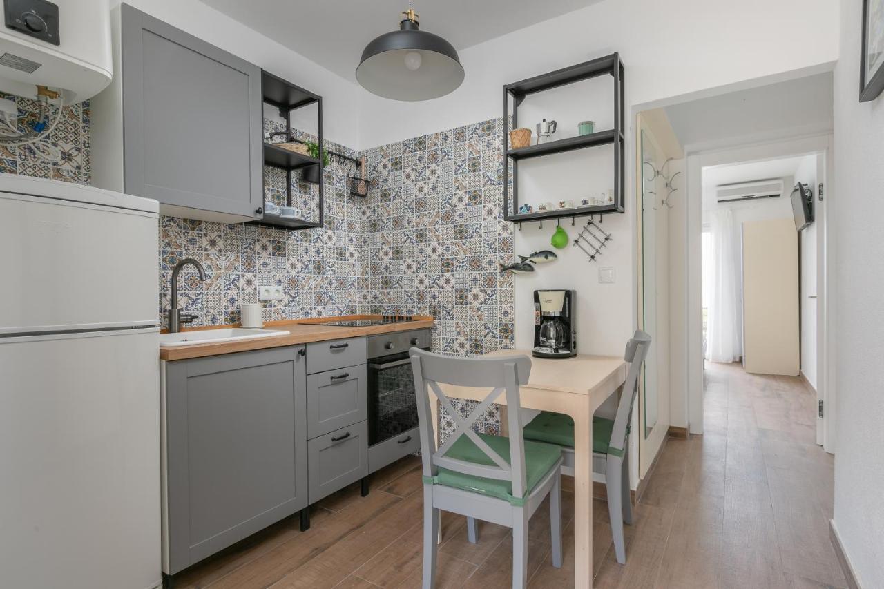 La Casa Di Nonno Appartement Milna  Buitenkant foto