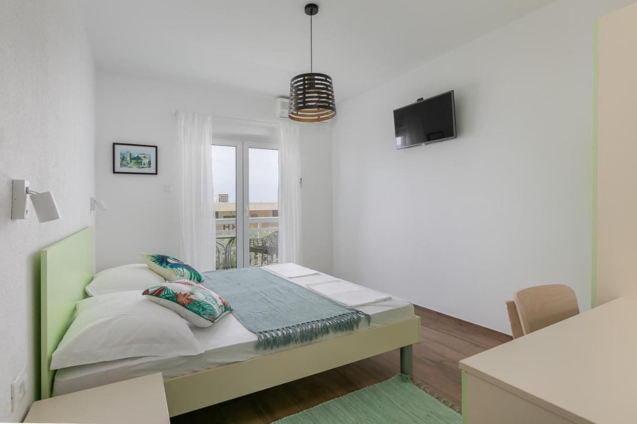 La Casa Di Nonno Appartement Milna  Buitenkant foto